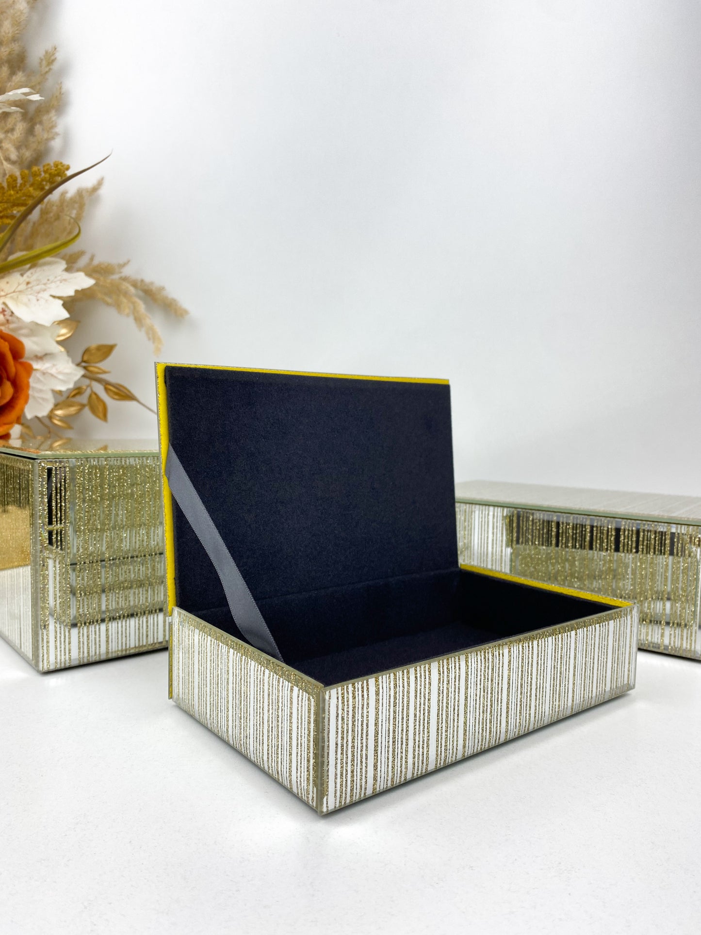 Pack de trio Boîtes à bijoux gris et doré à rayures avec miroir