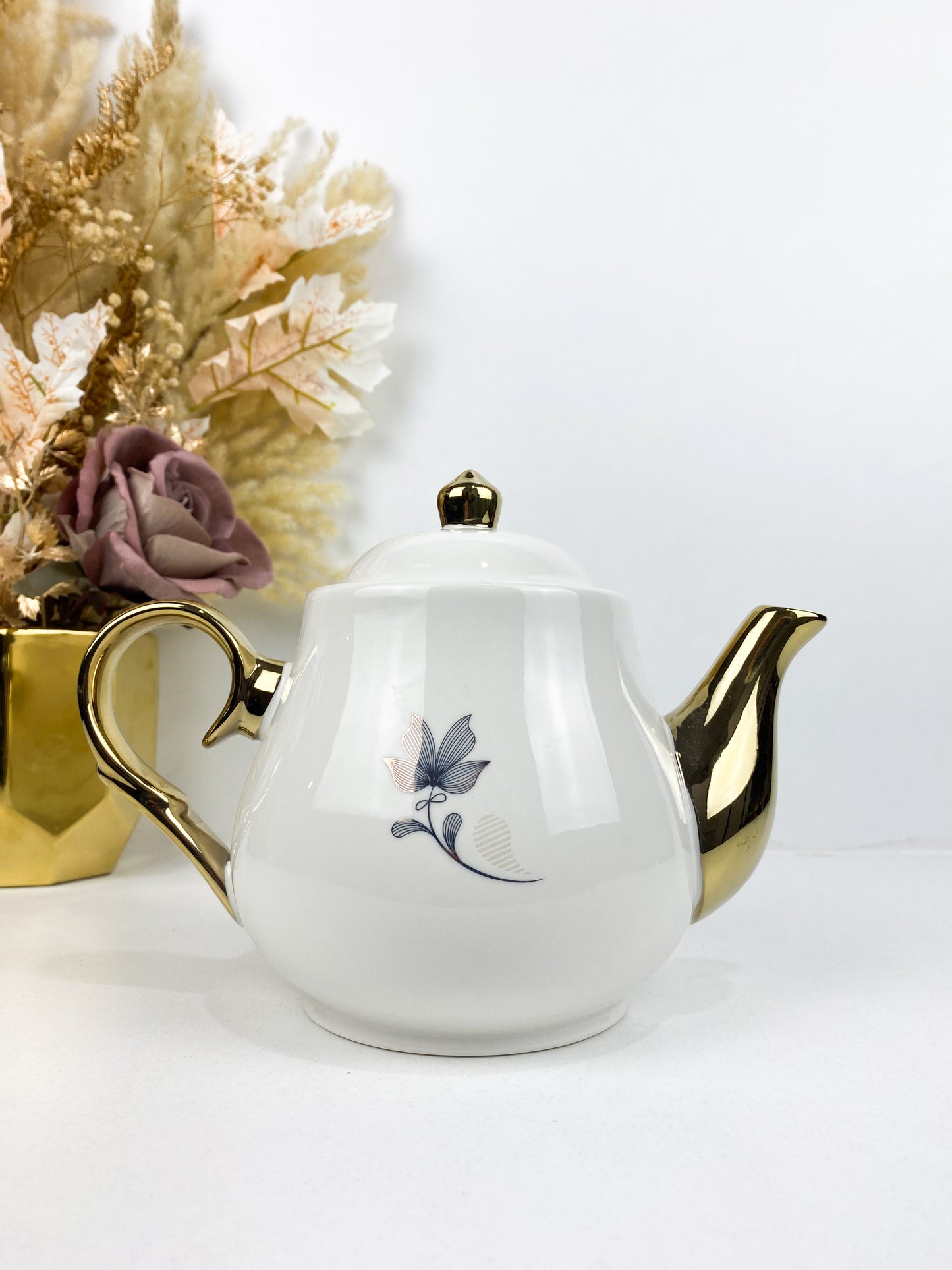 Théière -Théière blanche en céramique, motif floral argenté
