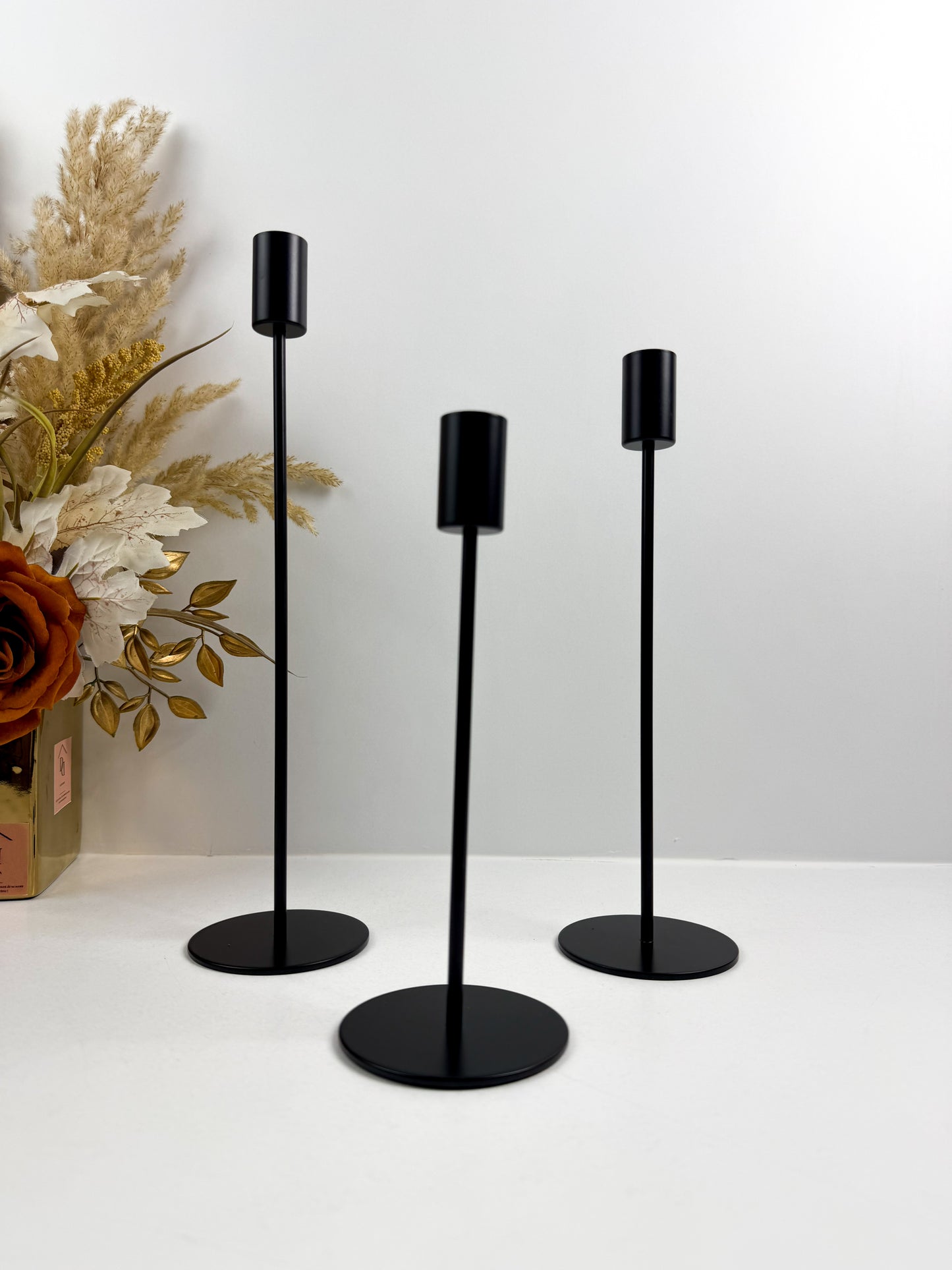 Ensemble de 3 chandeliers ou porte-bougies noirs mats en métal