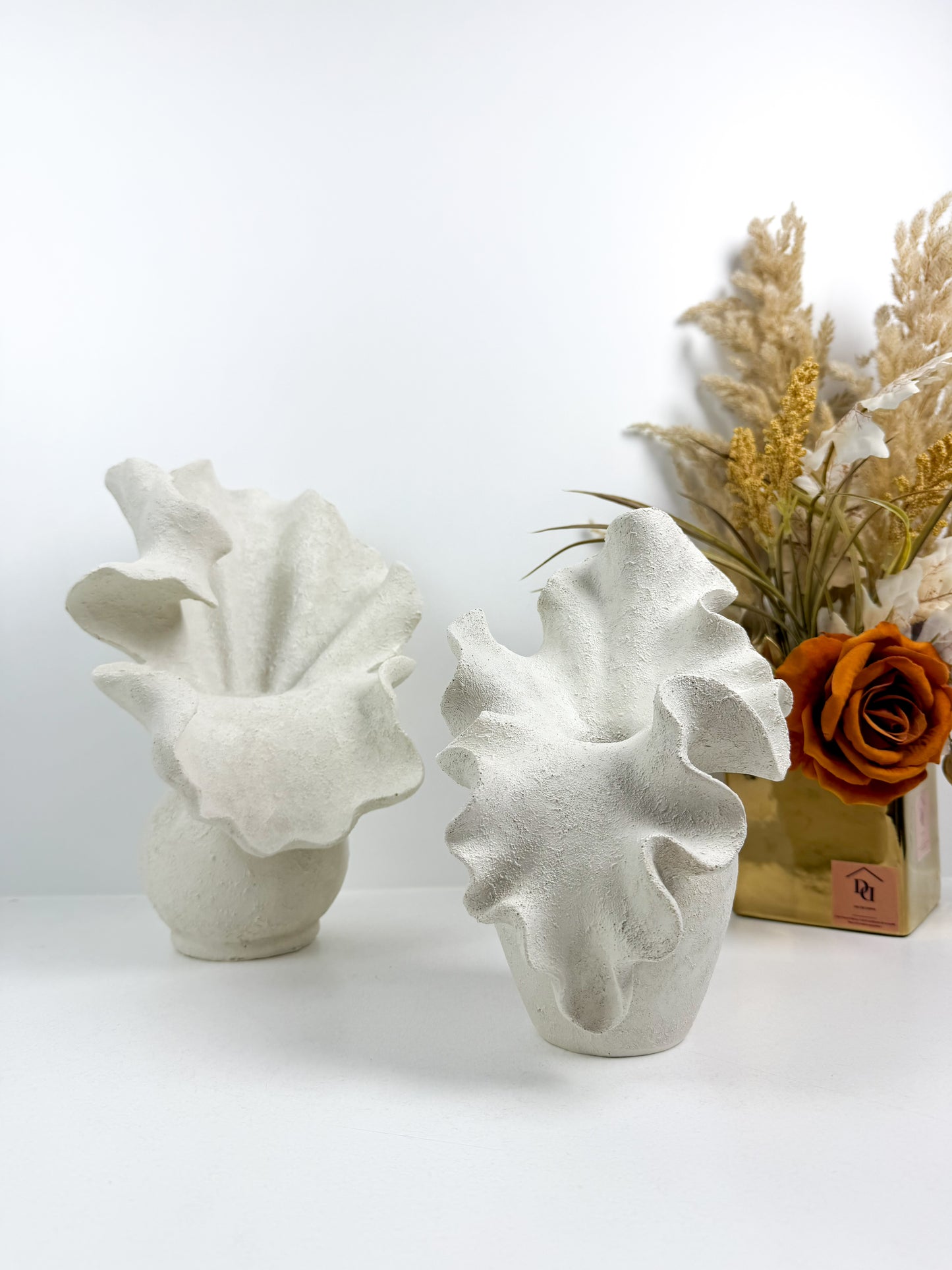 Vase à Fleurs en céramique blanc en Forme de Pétale de style artisanal