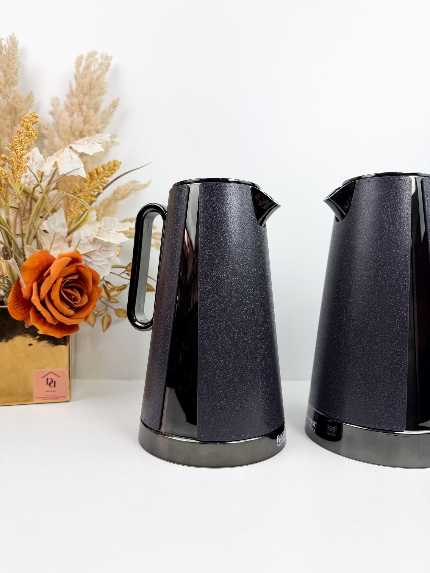 Ensemble de thermos noir gris