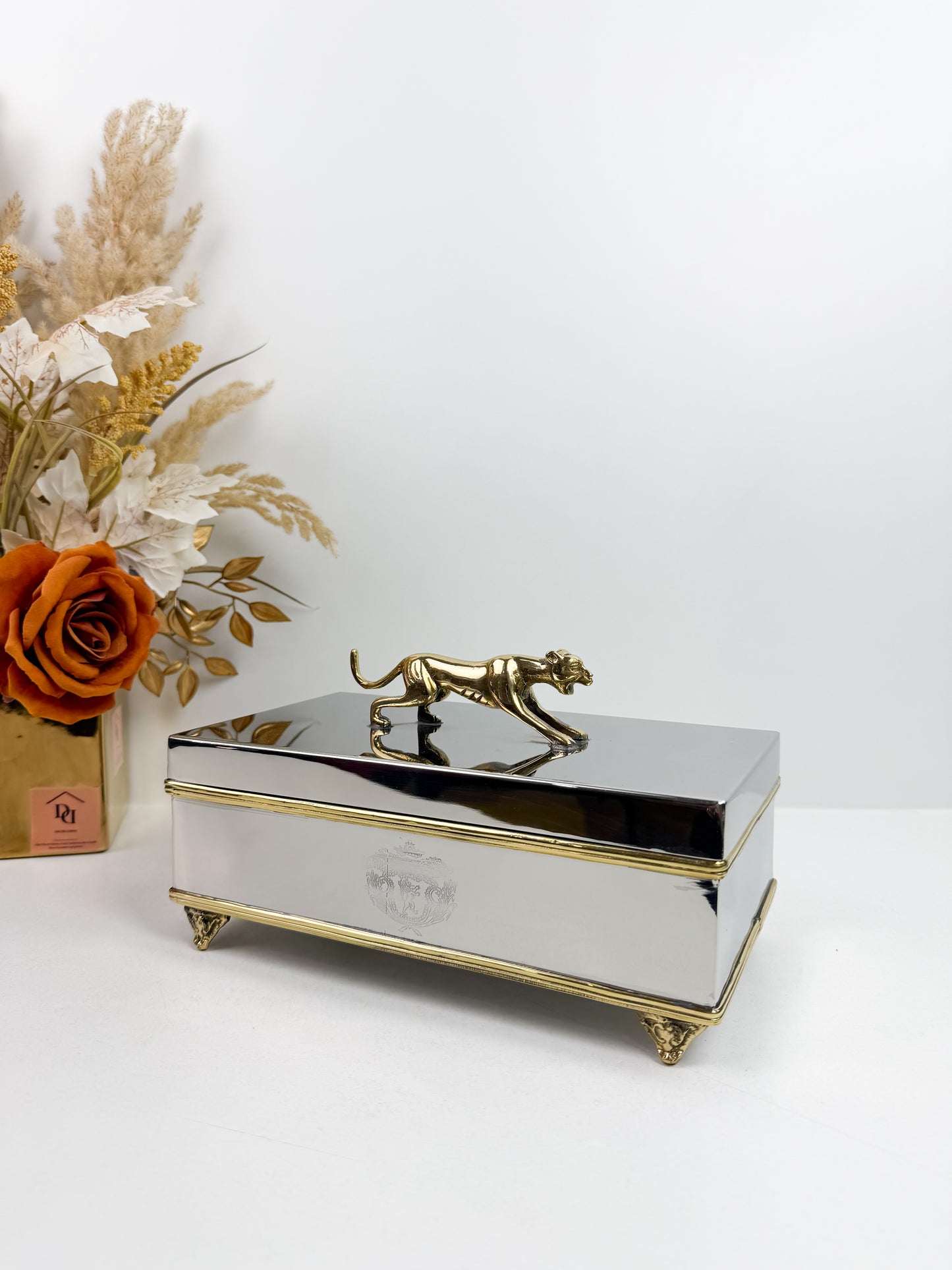 Boîte décorative élégant en métal