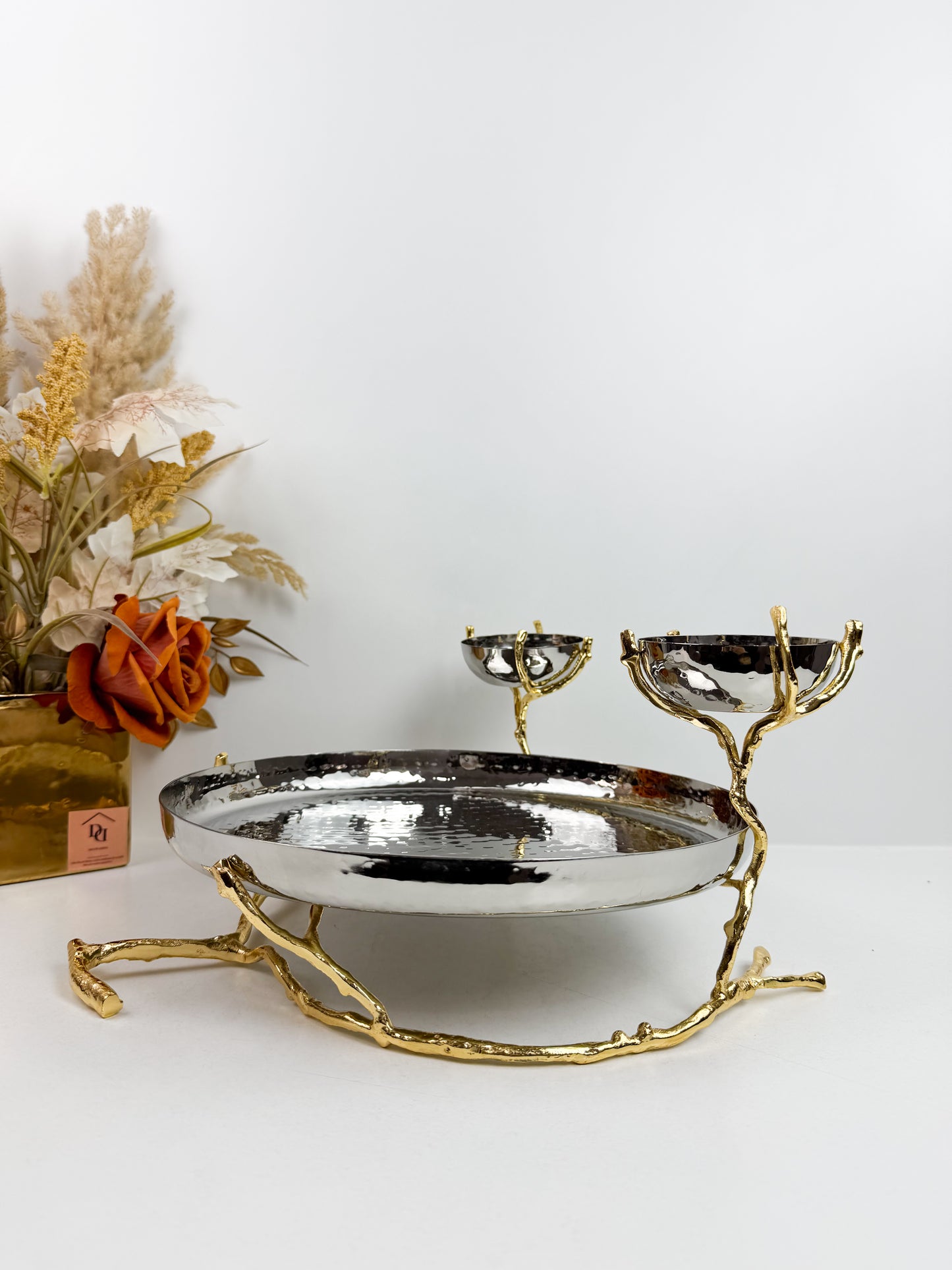 Coupe décorative en acier inoxydable sur pied doré