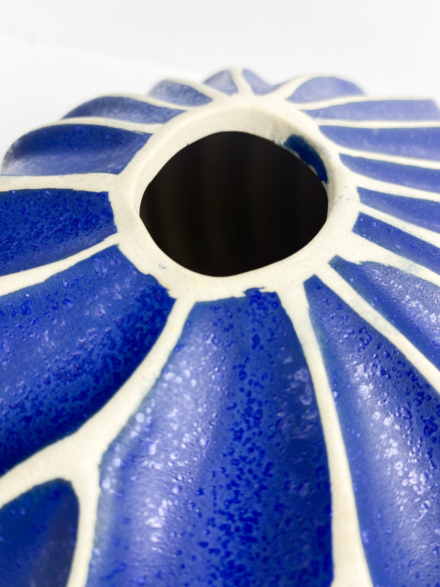 Duo Vase rayé en céramique, bleu/blanc