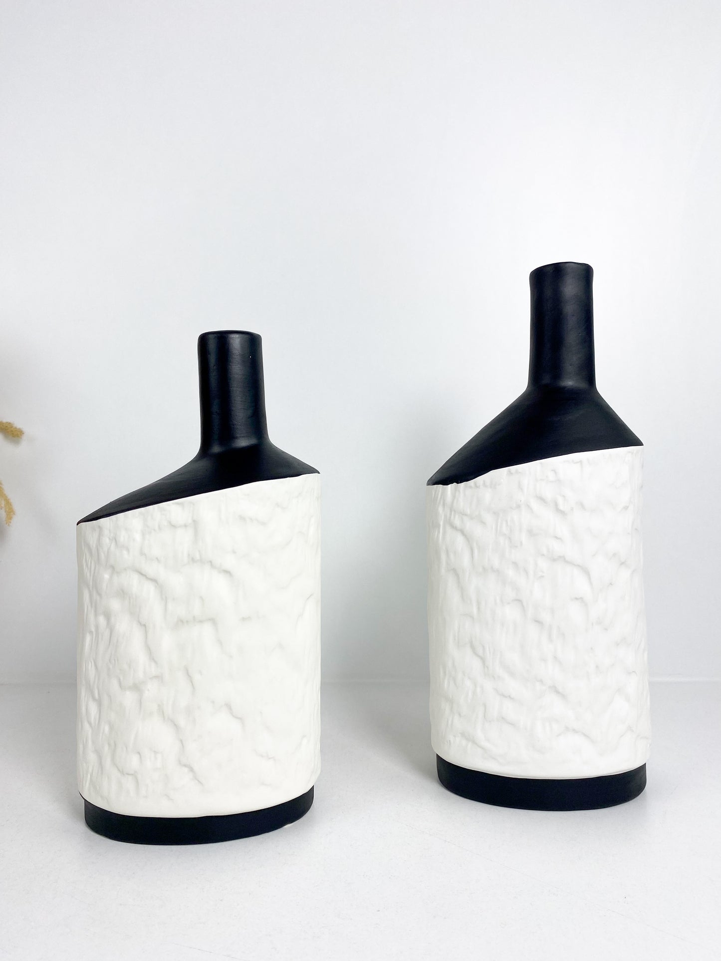 Ensemble de trio vases bi couleur noir et blanc
