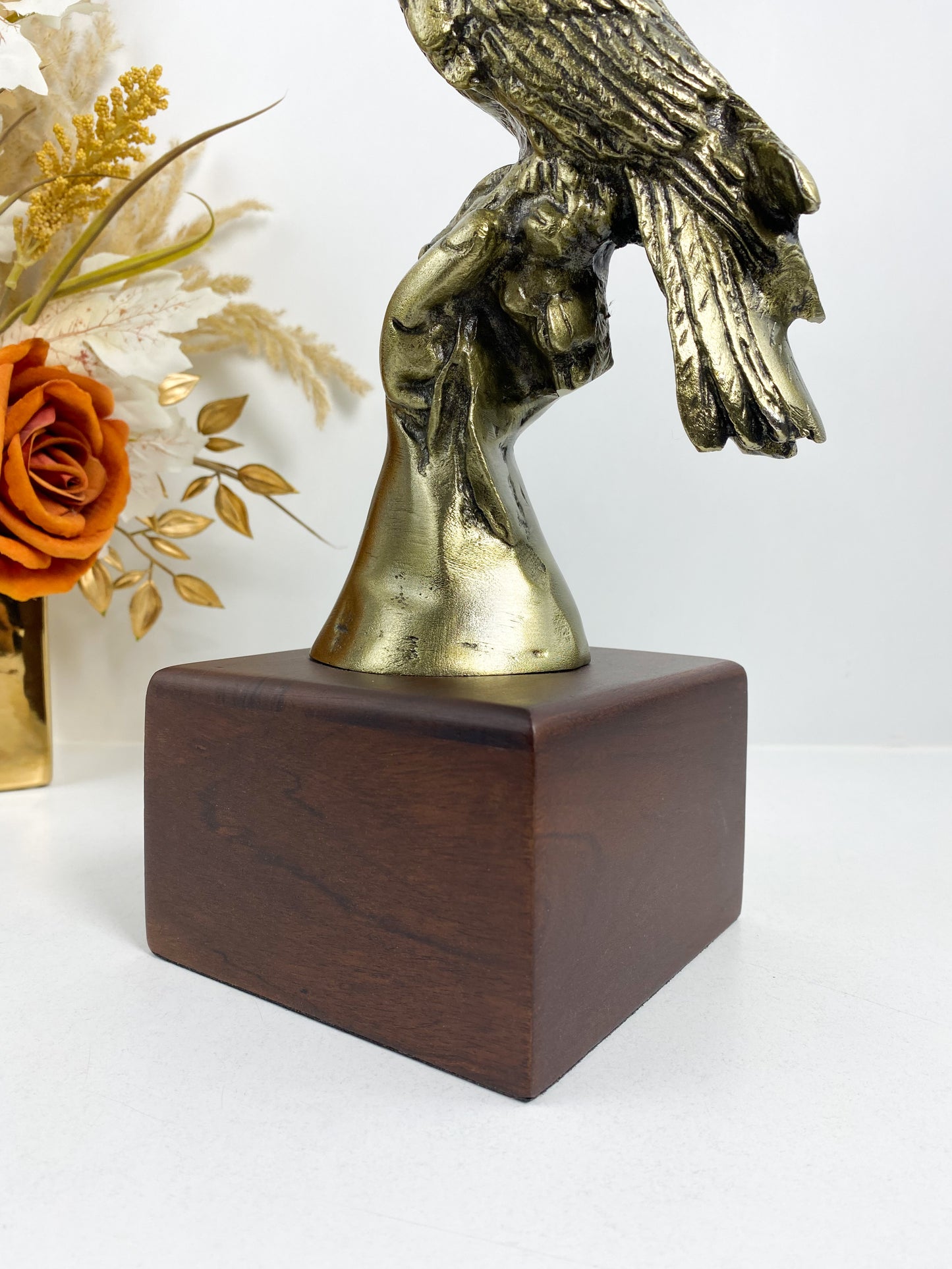 Sculpture D'aigle Volant En Laiton avec base en bois pour La Maison, Le Bureau
