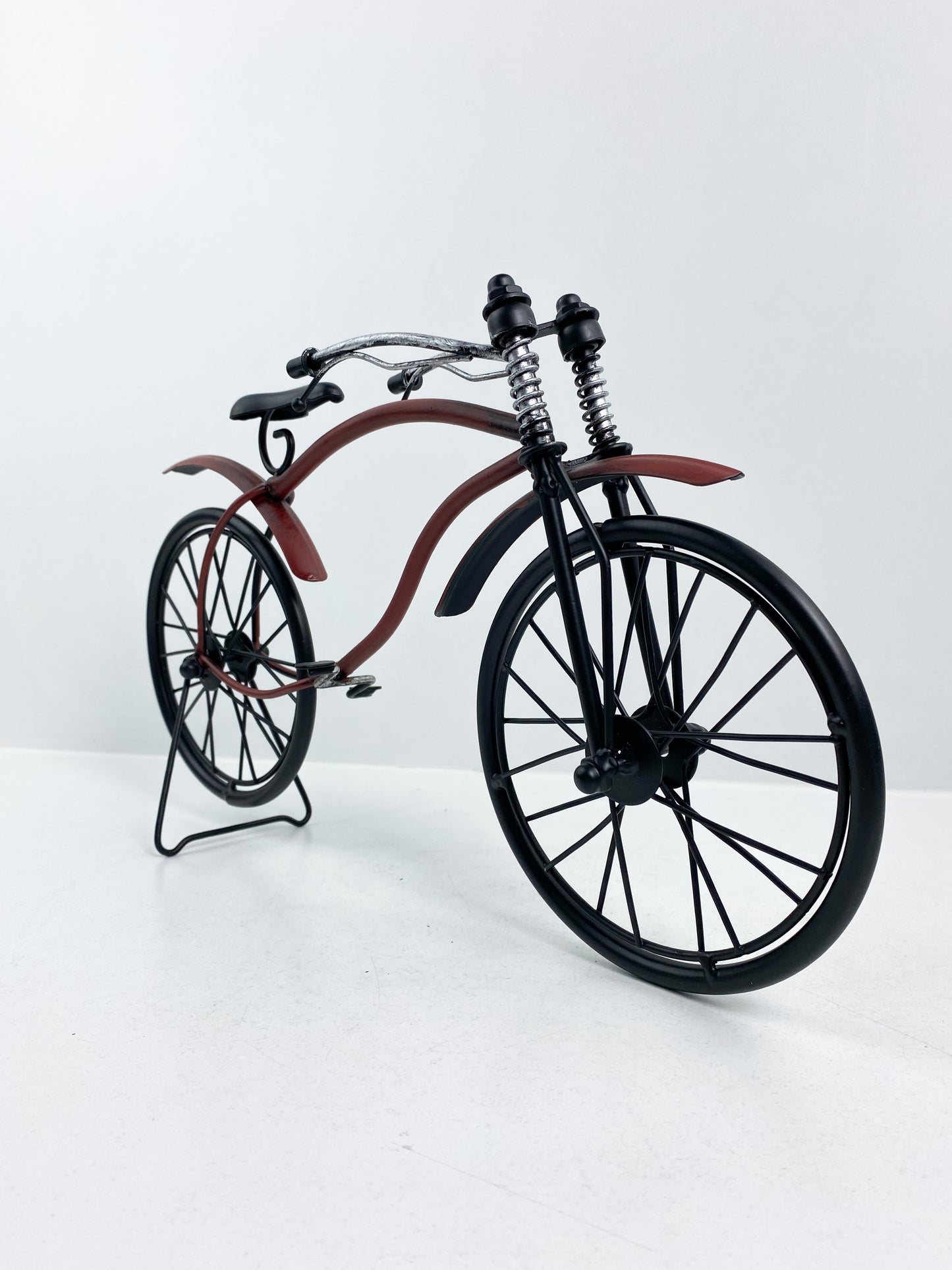 Ornement de Modèle de Vélo Vintage Noir et rouge