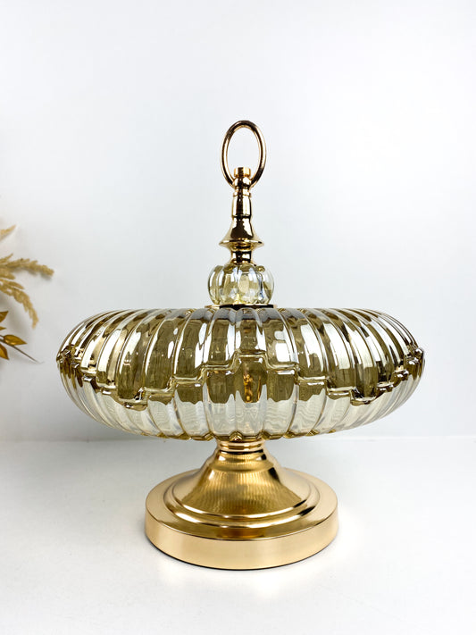 Présentoir et plateaux à apéritif  avec couvercle moderne