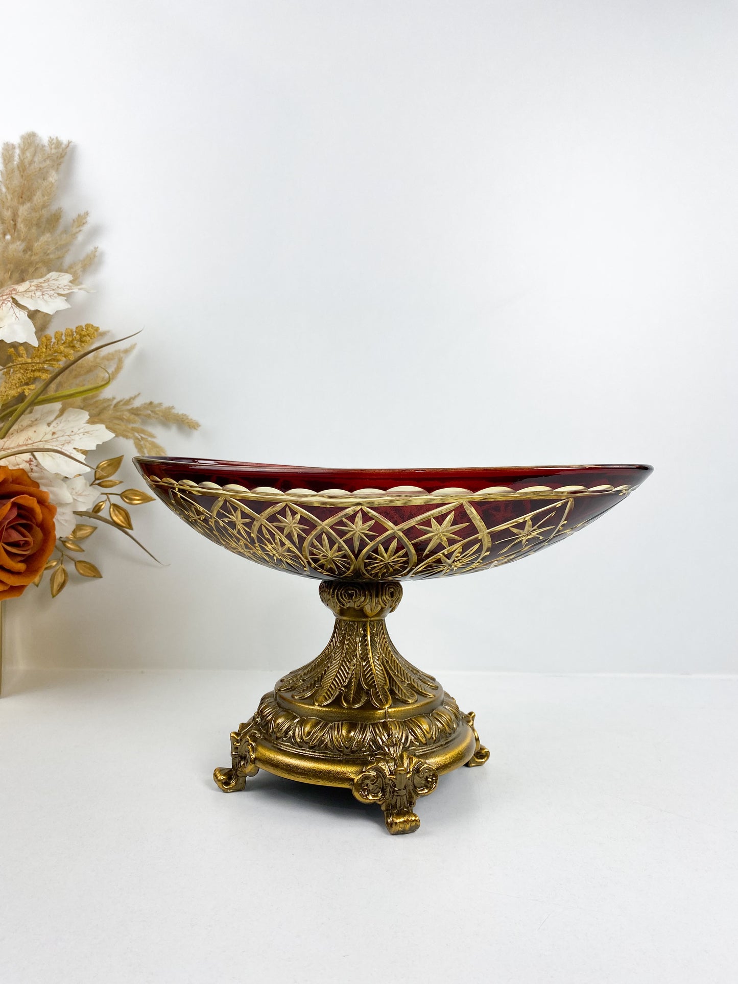 Présentoir  en porcelaine rouge avec ornements en bronze - Cadeau de luxe pour le mariage